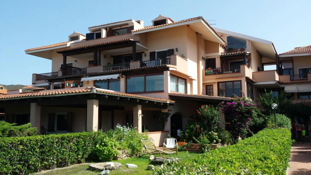 Lucky Apartment Golfo Aranci Exterior foto